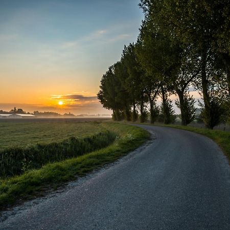 Huisje Op Den Diek Sint Kruis Luaran gambar