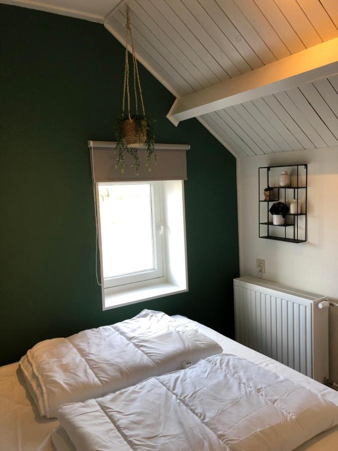 Huisje Op Den Diek Sint Kruis Luaran gambar