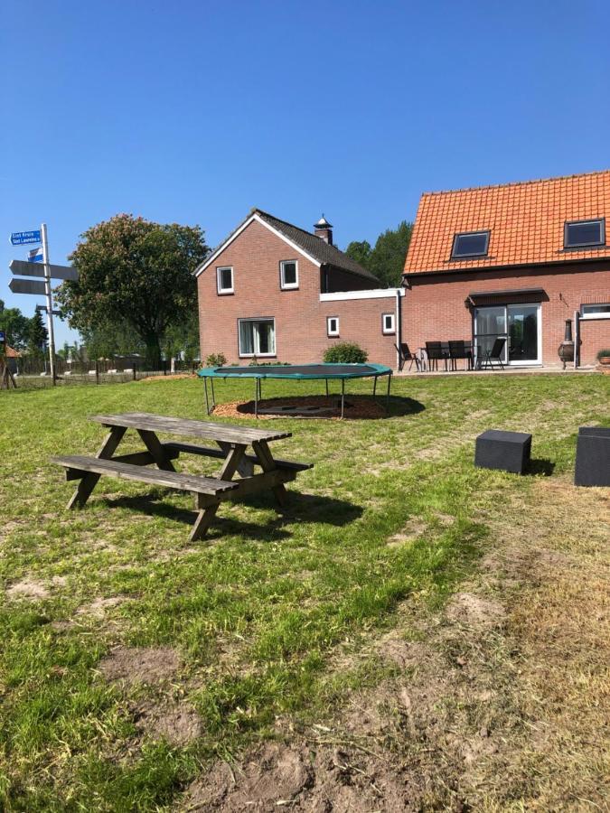 Huisje Op Den Diek Sint Kruis Luaran gambar