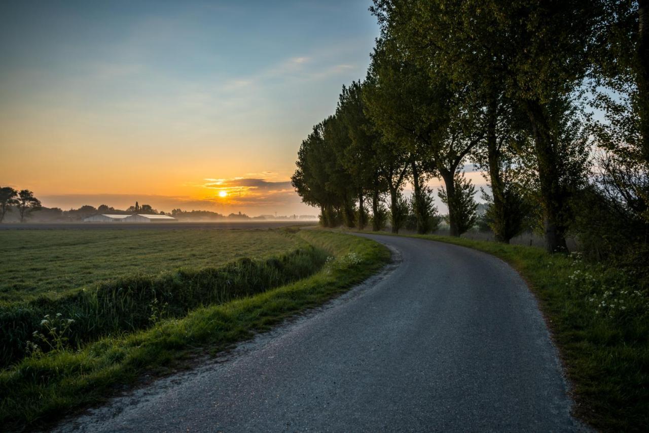 Huisje Op Den Diek Sint Kruis Luaran gambar